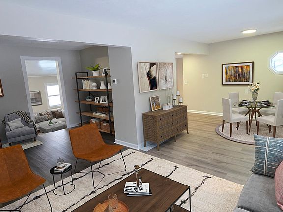5th image of 515 Central Dr E