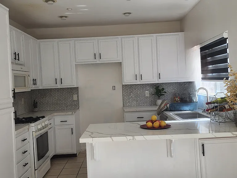 547 Hart Dr #3 — Photo 1