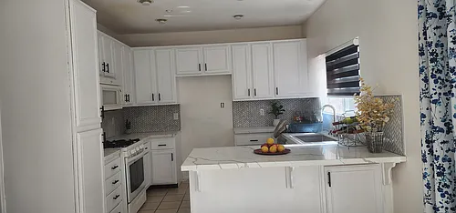 547 Hart Dr #3 Photo 1