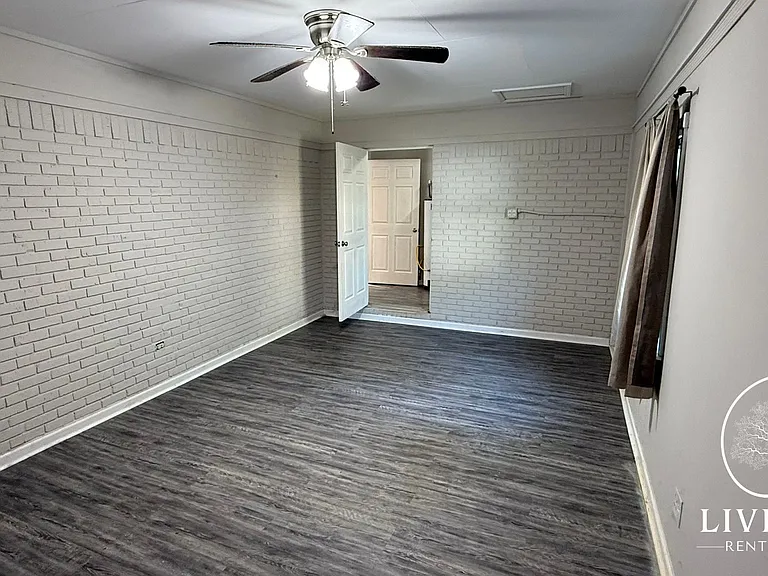 70 Thornton Dr NE — Photo 9