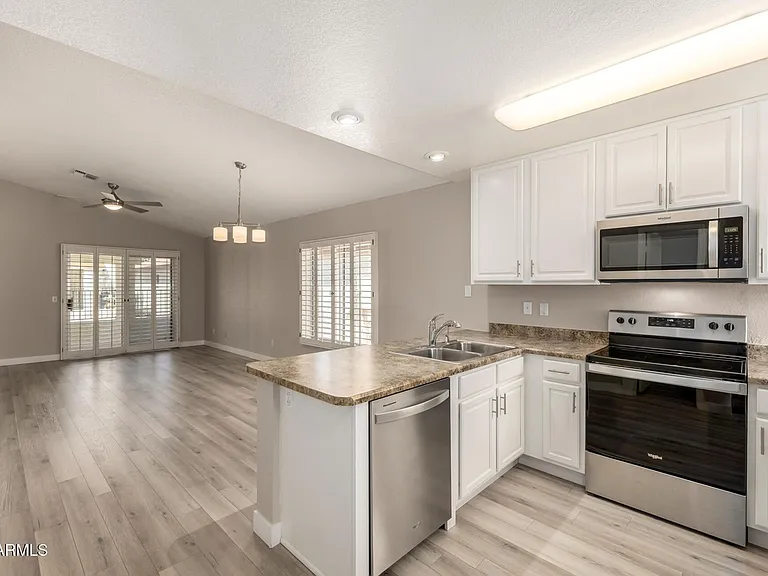 1120 N Val Vista Dr #92 — Photo 6