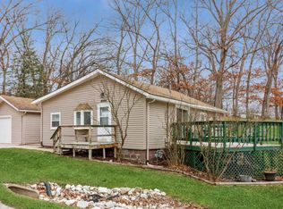 N3334 Iris Rd, Lake Geneva, WI 53147