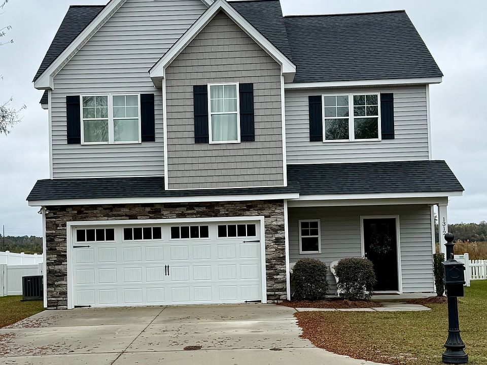 1st image of 1312 Pine Dr