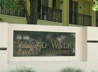 1020 Normandy Trace Rd, Tampa, FL 33602