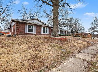 11720 Sheffield Dr, Florissant, MO 63033