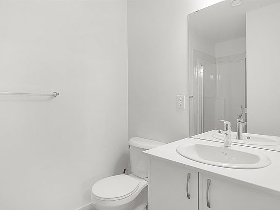 5th image of 13131 214th St NW