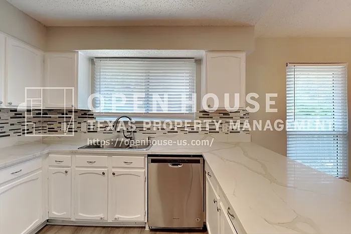 247 Stallion Dr — Photo 6