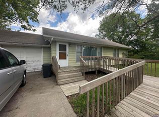 407 7th St, Americus, KS 66835