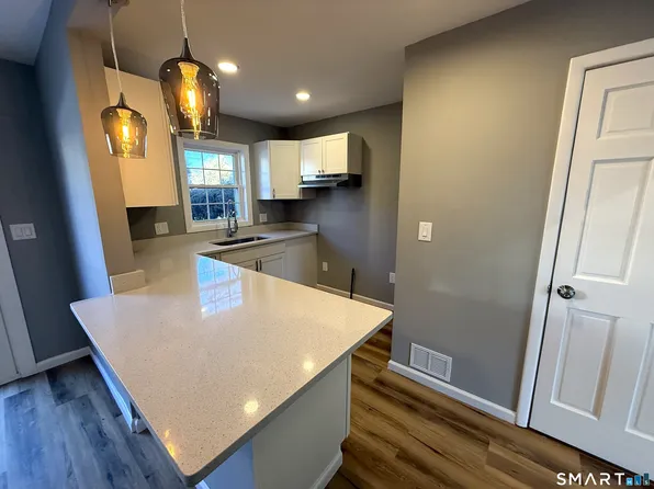 46 Salem Walk #46, Milford, CT 06460