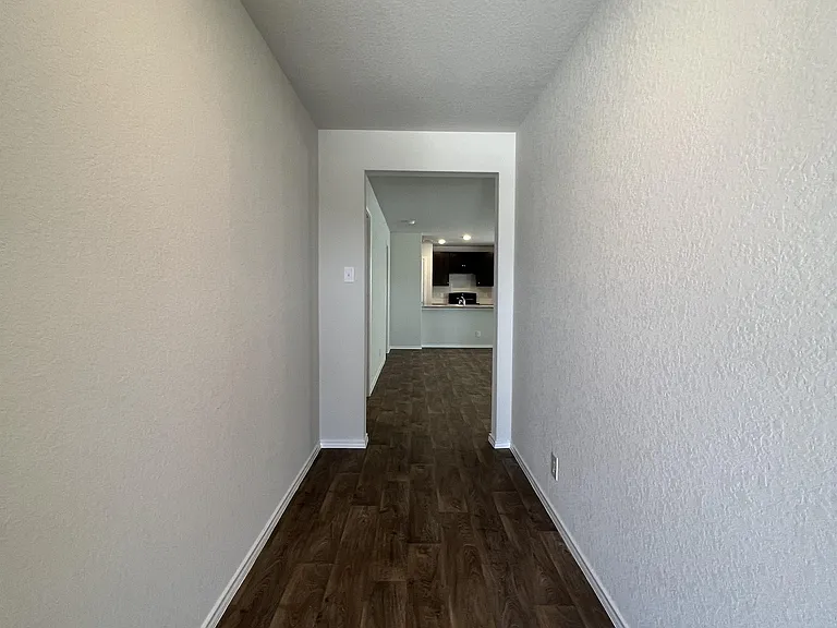 15315 Shortwing — Photo 13
