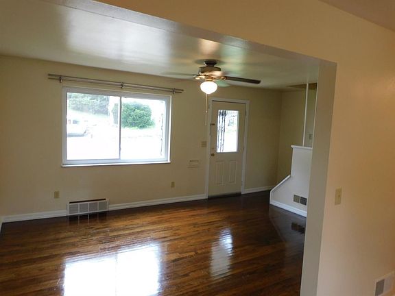 2nd image of 1143 Mansion Ave