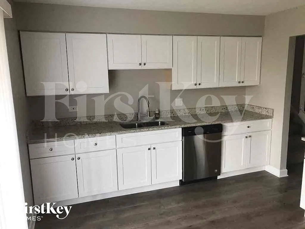 3 bed, 2.0 bath, 1456 sqft, $3,100 — Photo 4