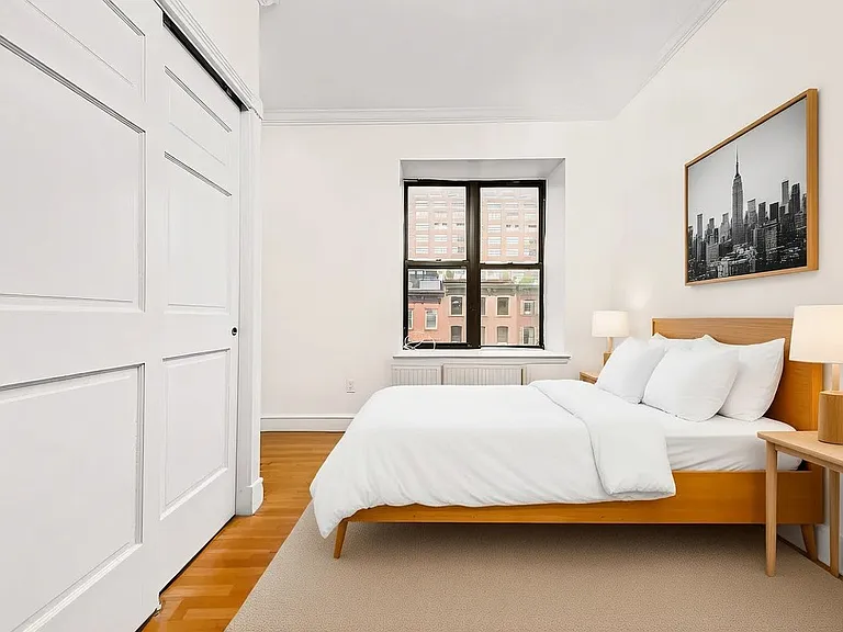 322 W 14th St #4B — Photo 3