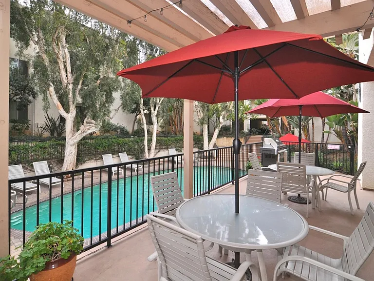 5325 Newcastle Ave #126 — Photo 8