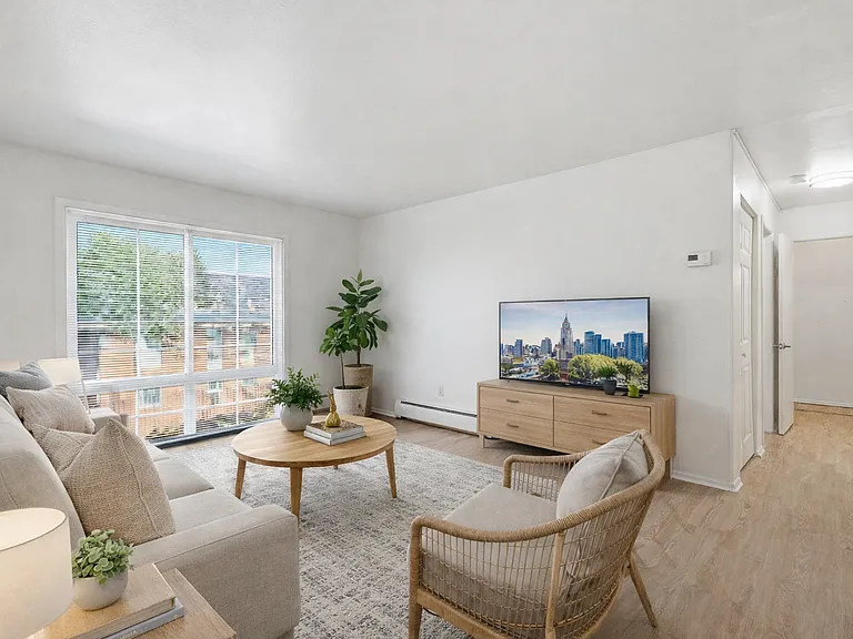 New Brunswick Apartments — Photo 4