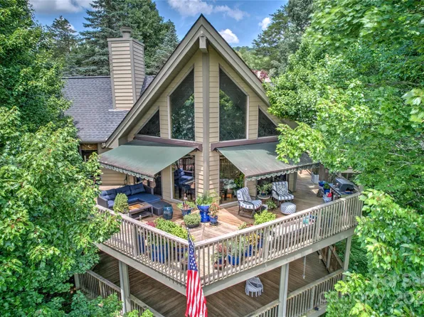 6 Manor Way, Weaverville, NC 28787