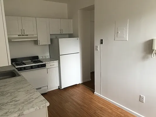 Rented by Sandra Ospina, Licensed Real Estate Broker | media 26