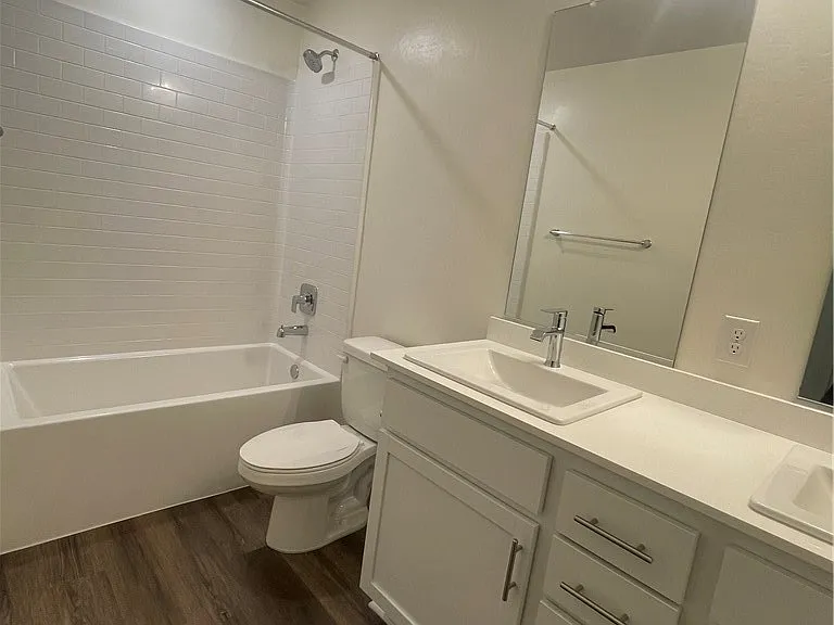8824 Scintilla Ave — Photo 22