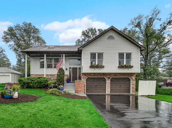 1011 Shady Ln, Lombard, IL 60148