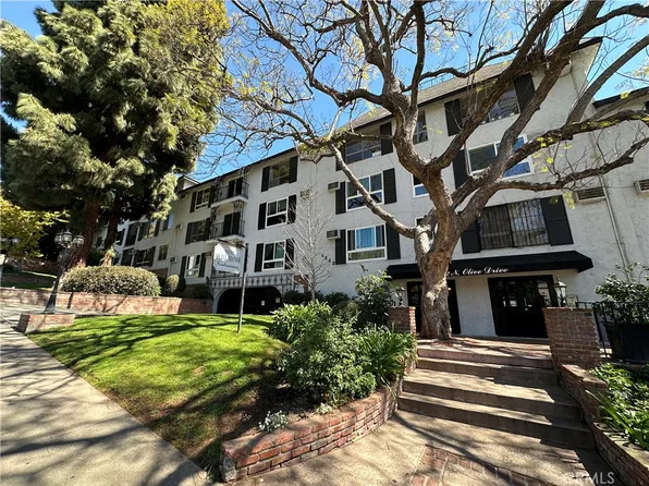 1222 N Olive Dr, West Hollywood, CA 90069