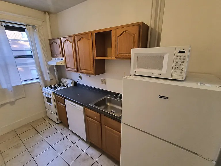 1254 Commonwealth Ave #5A — Photo 18