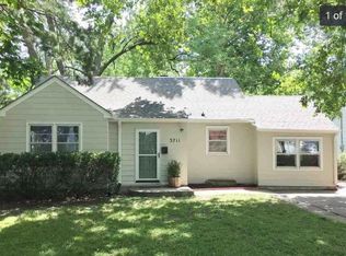 3711 SW Sena Dr, Topeka, KS 66604