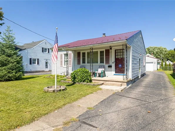 417 W Filbert St, East Rochester, NY 14445