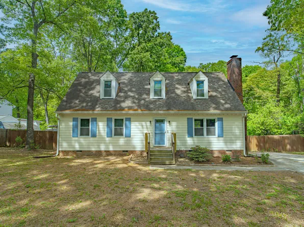 508 Sunray Ct, Fuquay Varina, NC 27526