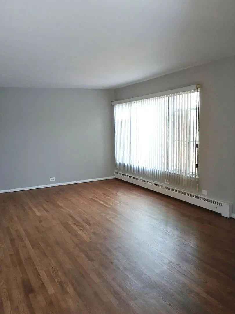 1933 Hickory Apartments LLC — Photo 4