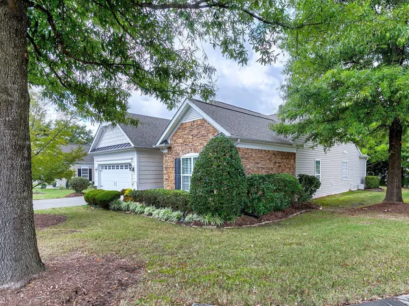 102 Christow Ct, Cary, NC 27519