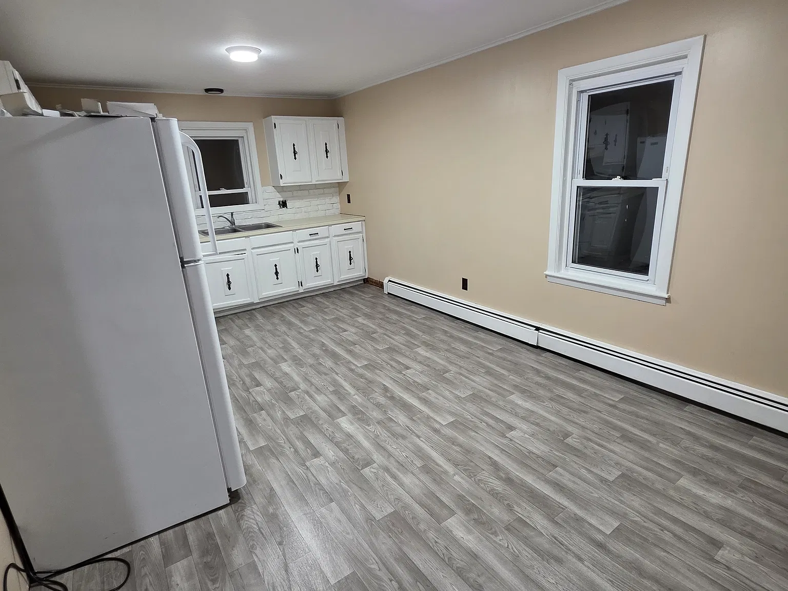 8-10 Snells Ct — Photo 3