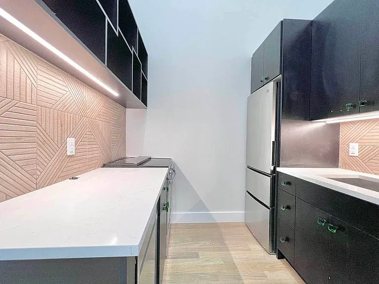 48 Bleecker St #4R — Photo 8