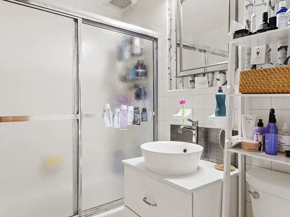 138 West 73rd Street image 34 of 34