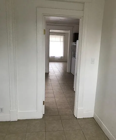 1112 W Sharp Ave #B — Photo 9