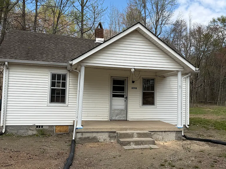 3752 Old Clarksville Pike — Photo 1