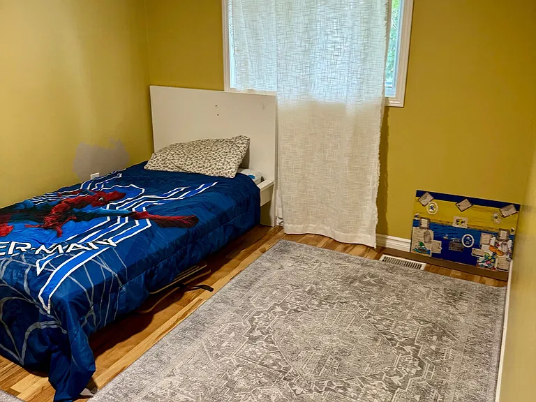 33 Sasha Cres — Photo 14