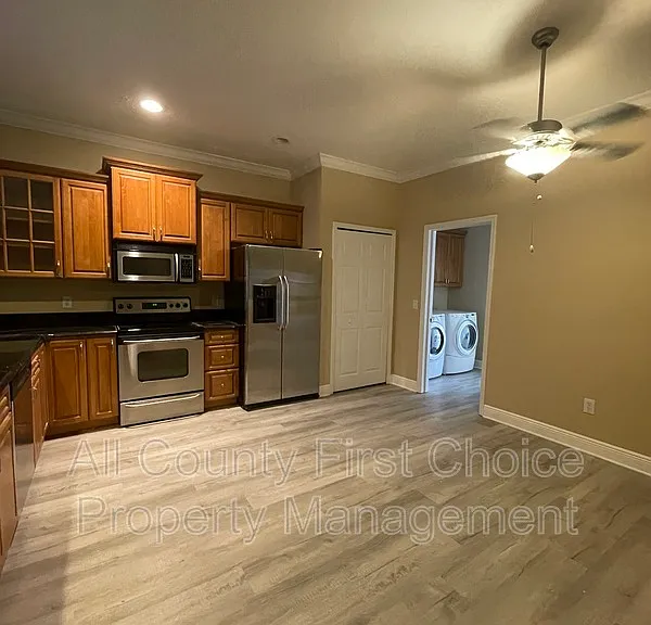 9718 Taylor Rose Ln — Photo 4