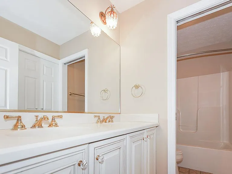 3729 Edgehill Dr — Photo 20