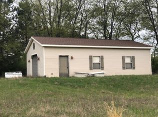 3742 Densmore Rd, Caro, MI 48723