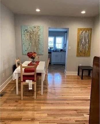 3rd image of 4804 Umbria St