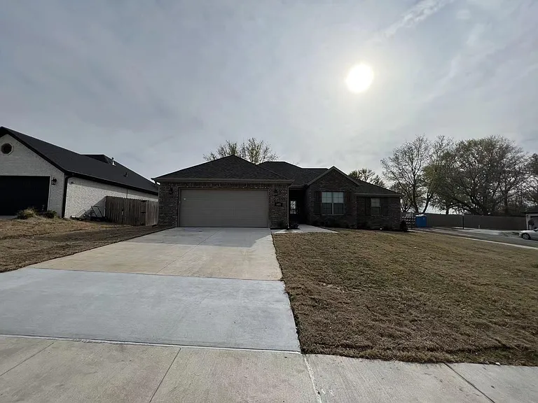 1573 N Dawes St — Photo 19