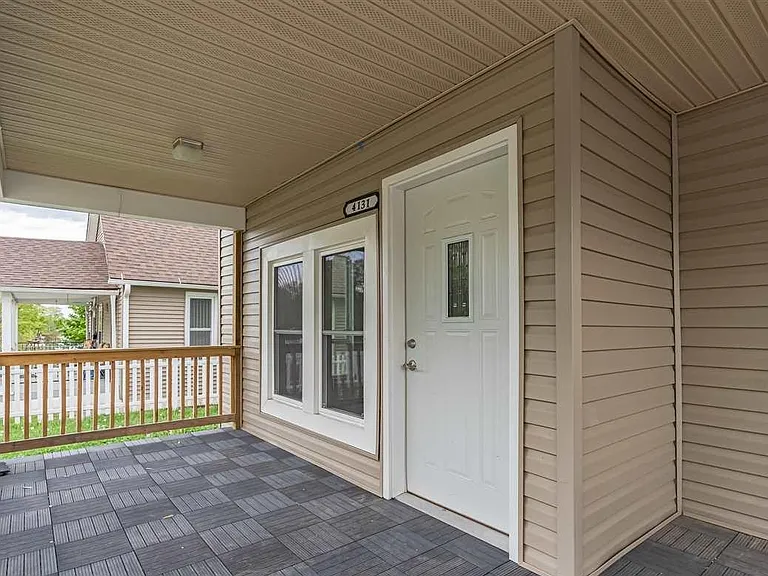 4131 Lake St — Photo 3