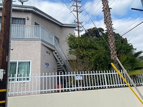 1st image of 2938 W Avenue 36 #7