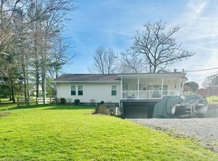2836 Eldersville Rd, Follansbee, WV 26037