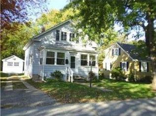 59 Tourtelot Ave, Warwick, RI 02886