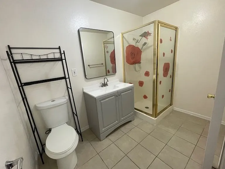 10539 Tinker Ave — Photo 8