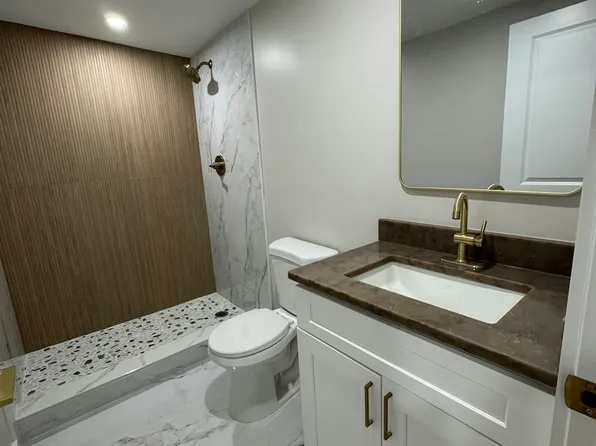 2416 N Charles St #1, Baltimore, MD 21218