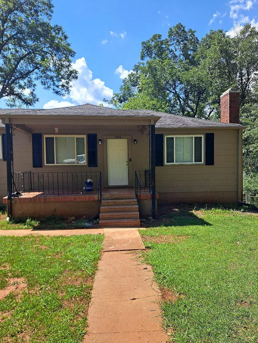 5900 Avenue M — Photo 1