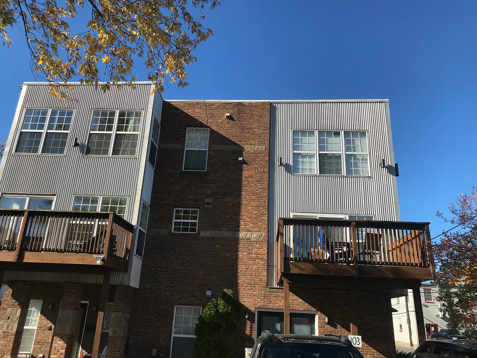 2 bed, 1170 sqft, $2,000 — Photo 1