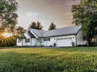 21821 New Rd, Lakeville, IN 46536